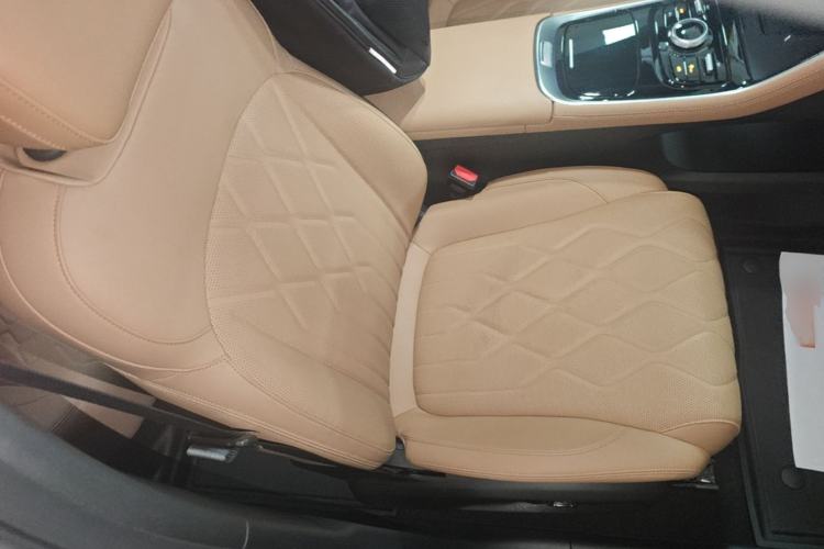 Used Geely Galaxy A7 2025 Model EM-i 150km Starship Edition Right Front Seat