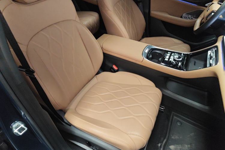 Used Geely Galaxy A7 2025 Model EM-i 150km Starship Edition Right Front Seat