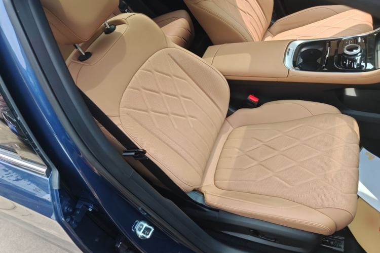 Used Geely Galaxy A7 2025 Model EM-i 150km Starship Edition Right Front Seat