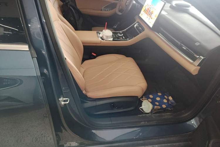 Used Geely Galaxy A7 2025 Model EM-i 150km Starship Edition Right Front Seat