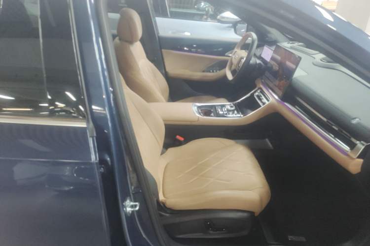 Used Geely Galaxy A7 2025 Model EM-i 150km Starship Edition Right Front Seat