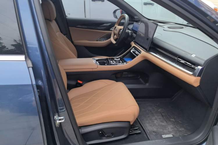 Used Geely Galaxy A7 2025 Model EM-i 150km Starship Edition Right Front Seat