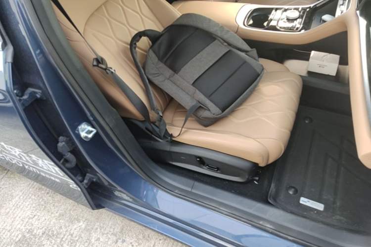 Used Geely Galaxy A7 2025 Model EM-i 150km Starship Edition Right Front Seat