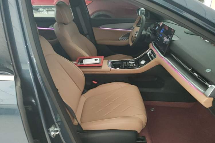 Used Geely Galaxy A7 2025 Model EM-i 150km Prestige Edition Right Front Seat