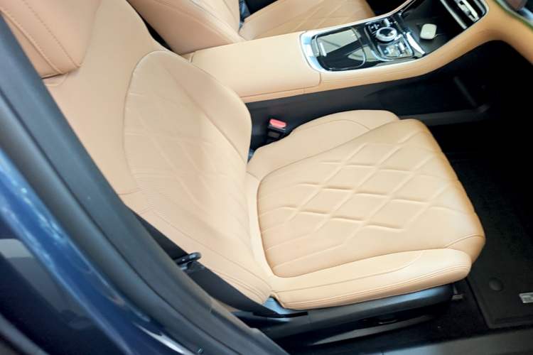 Used Geely Galaxy A7 2025 Model EM-i 150km Starship Edition Right Front Seat