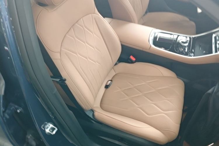 Used Geely Galaxy A7 2025 Model EM-i 150km Starship Edition Right Front Seat