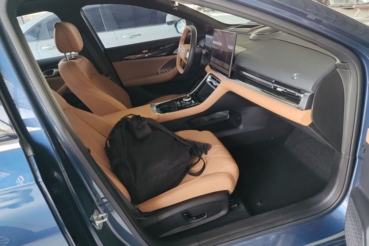 Used Geely Galaxy A7 2025 Model EM-i 150km Starship Edition Right Front Seat