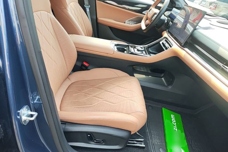 Used Geely Galaxy A7 2025 Model EM-i 150km Starship Edition Right Front Seat