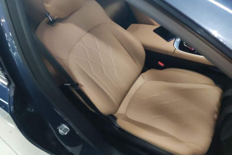 Used Geely Galaxy A7 2025 Model EM-i 150km Starship Edition Right Front Seat