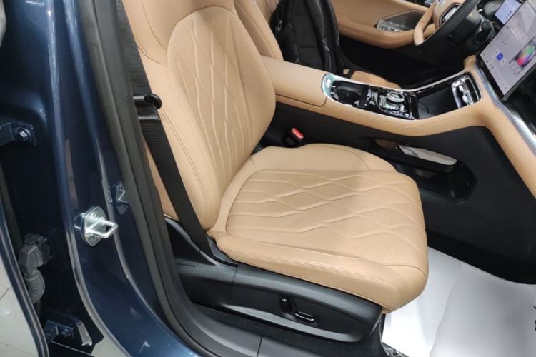 Used Geely Galaxy A7 2025 Model EM-i 150km Starship Edition Right Front Seat