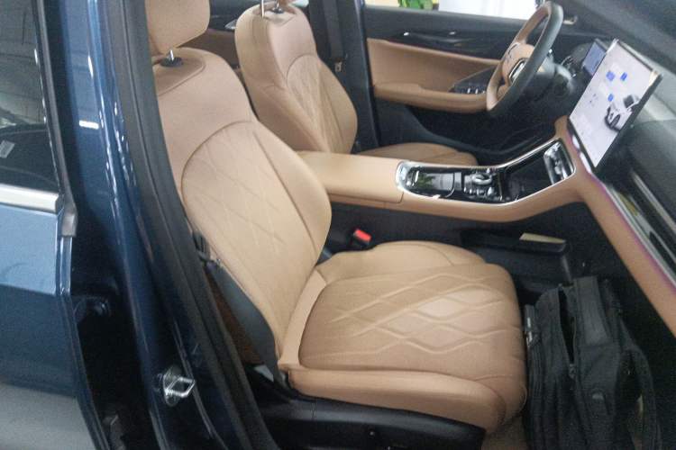 Used Geely Galaxy A7 2025 Model EM-i 150km Starship Edition Right Front Seat