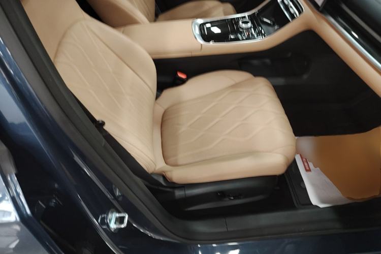 Used Geely Galaxy A7 2025 Model EM-i 150km Starship Edition Right Front Seat