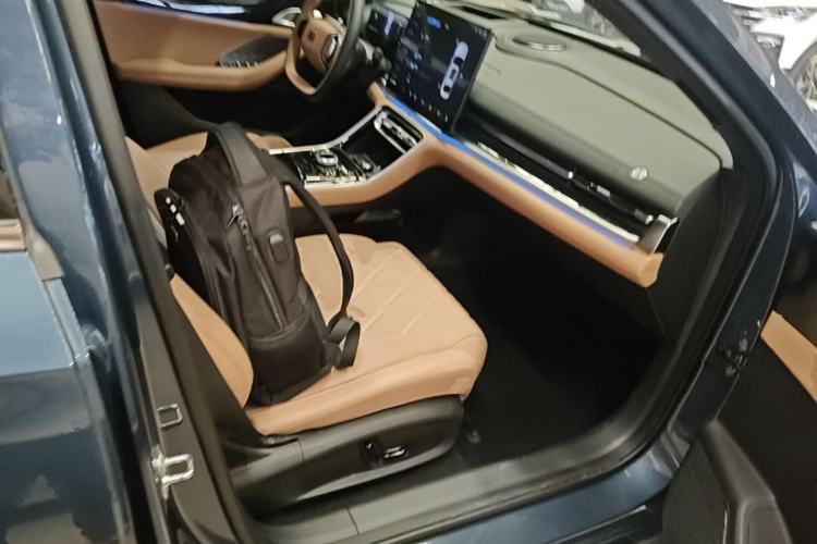 Used Geely Galaxy A7 2025 Model EM-i 150km Starship Edition Right Front Seat