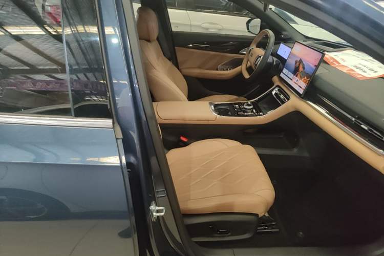 Used Geely Galaxy A7 2025 Model EM-i 150km Starship Edition Right Front Seat