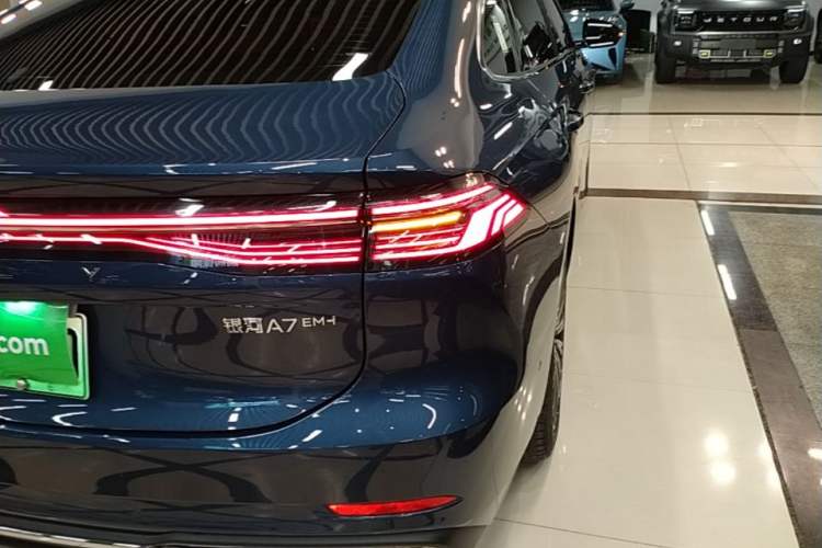 Used Geely Galaxy A7 2025 Model EM-i 150km Starship Edition Right Rear Taillight