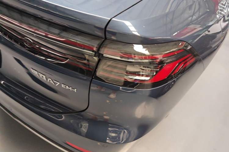 Used Geely Galaxy A7 2025 Model EM-i 150km Starship Edition Right Rear Taillight