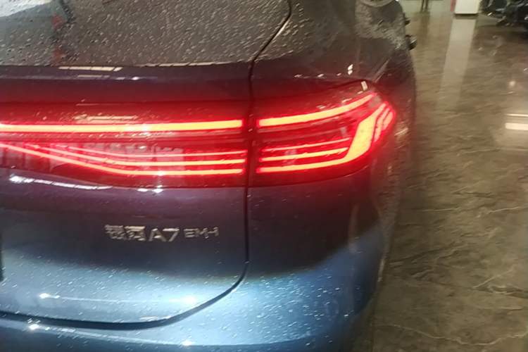 Used Geely Galaxy A7 2025 Model EM-i 150km Starship Edition Right Rear Taillight