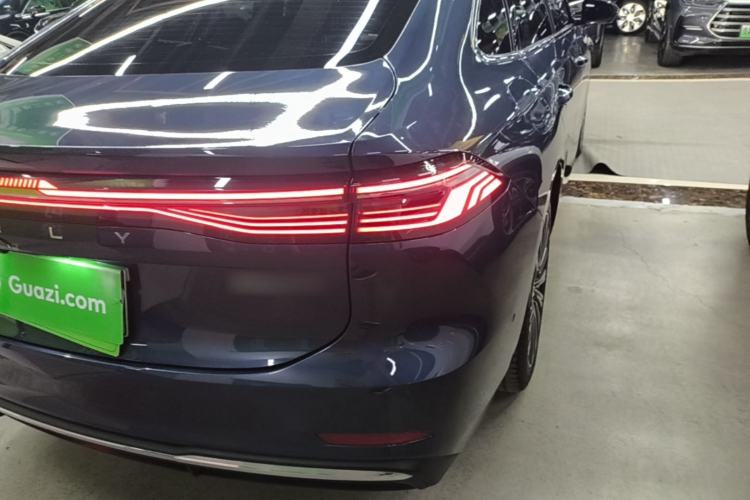 Used Geely Galaxy A7 2025 Model EM-i 150km Starship Edition Right Rear Taillight
