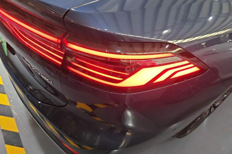 Used Geely Galaxy A7 2025 Model EM-i 150km Starship Edition Right Rear Taillight