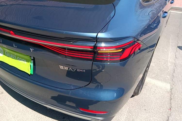 Used Geely Galaxy A7 2025 Model EM-i 150km Starship Edition Right Rear Taillight