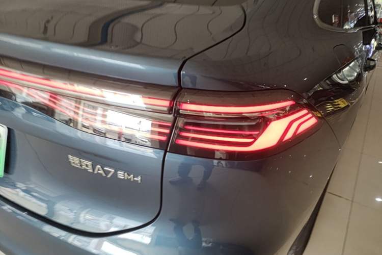Used Geely Galaxy A7 2025 Model EM-i 150km Prestige Edition Right Rear Taillight