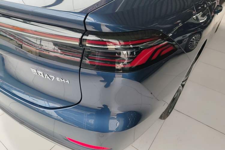 Used Geely Galaxy A7 2025 Model EM-i 150km Starship Edition Right Rear Taillight