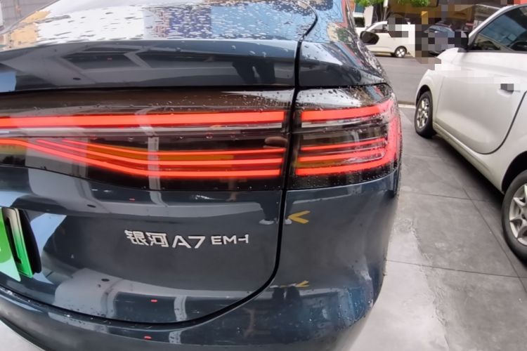 Used Geely Galaxy A7 2025 Model EM-i 150km Starship Edition Right Rear Taillight