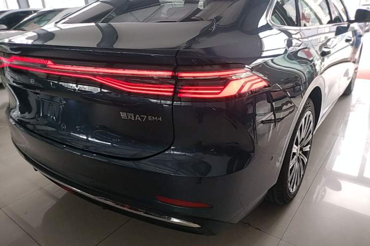 Used Geely Galaxy A7 2025 Model EM-i 150km Starship Edition Right Rear Taillight