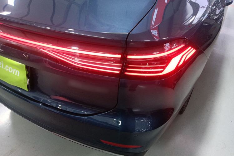 Used Geely Galaxy A7 2025 Model EM-i 150km Starship Edition Right Rear Taillight