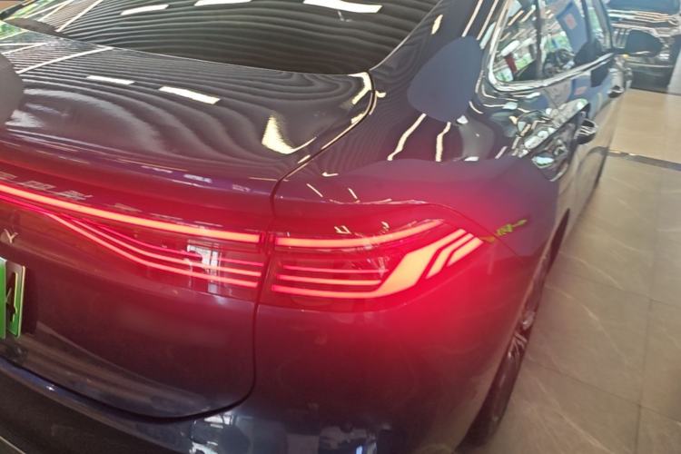 Used Geely Galaxy A7 2025 Model EM-i 150km Starship Edition Right Rear Taillight