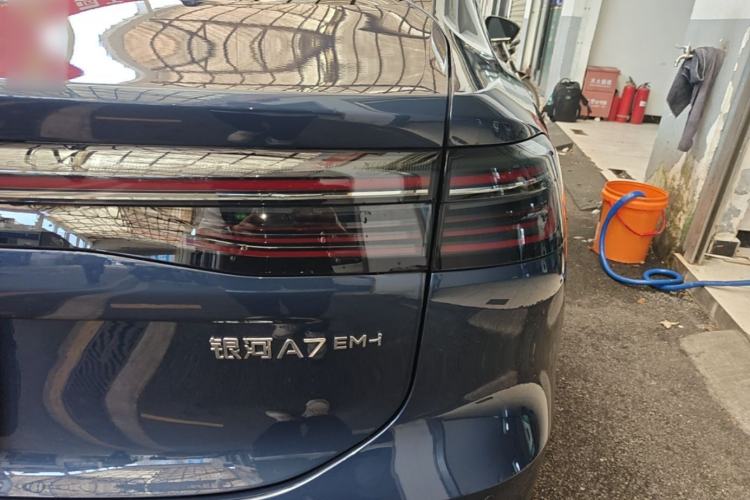 Used Geely Galaxy A7 2025 Model EM-i 150km Starship Edition Right Rear Taillight