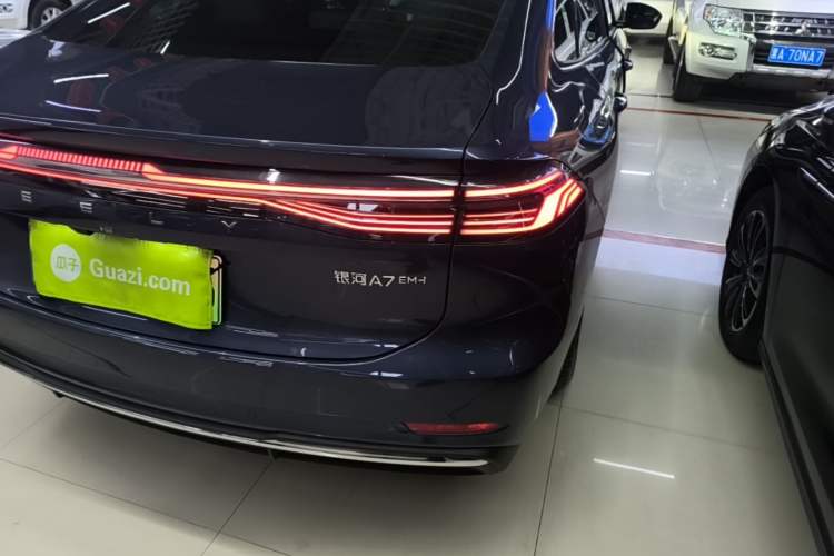 Used Geely Galaxy A7 2025 Model EM-i 150km Starship Edition Right Rear Taillight