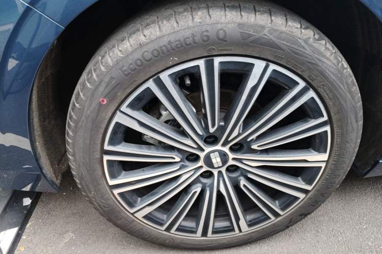 Used Geely Galaxy A7 2025 Model EM-i 150km Starship Edition Right Rear Wheel Hub