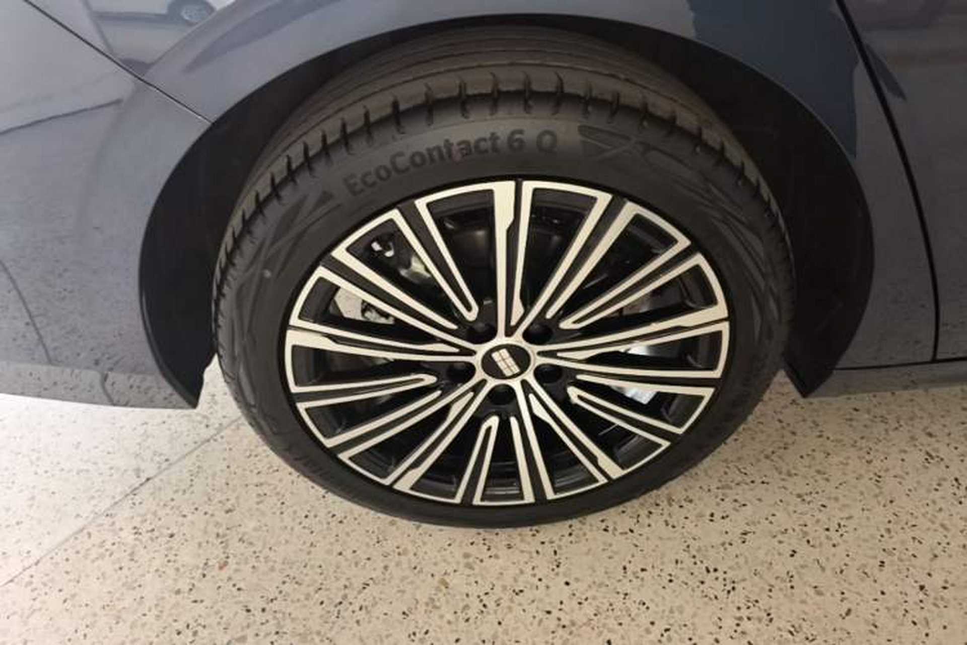 Used Geely Galaxy A7 2025 Model EM-i 150km Starship Edition Right Rear Wheel Hub