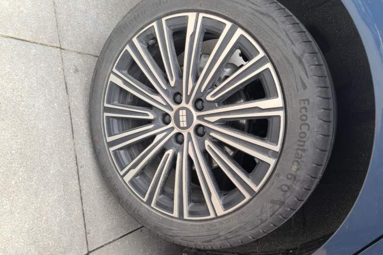 Used Geely Galaxy A7 2025 Model EM-i 150km Starship Edition Right Rear Wheel Hub