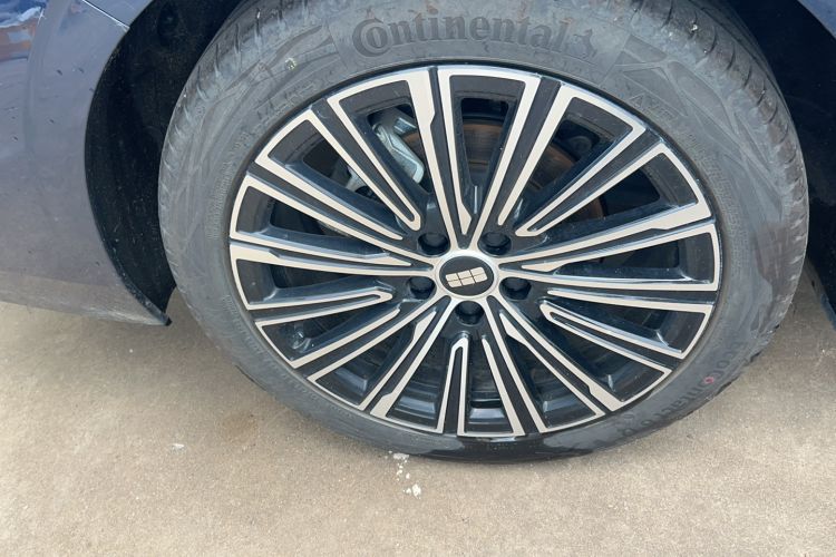Used Geely Galaxy A7 2025 Model EM-i 150km Starship Edition Right Rear Wheel Hub