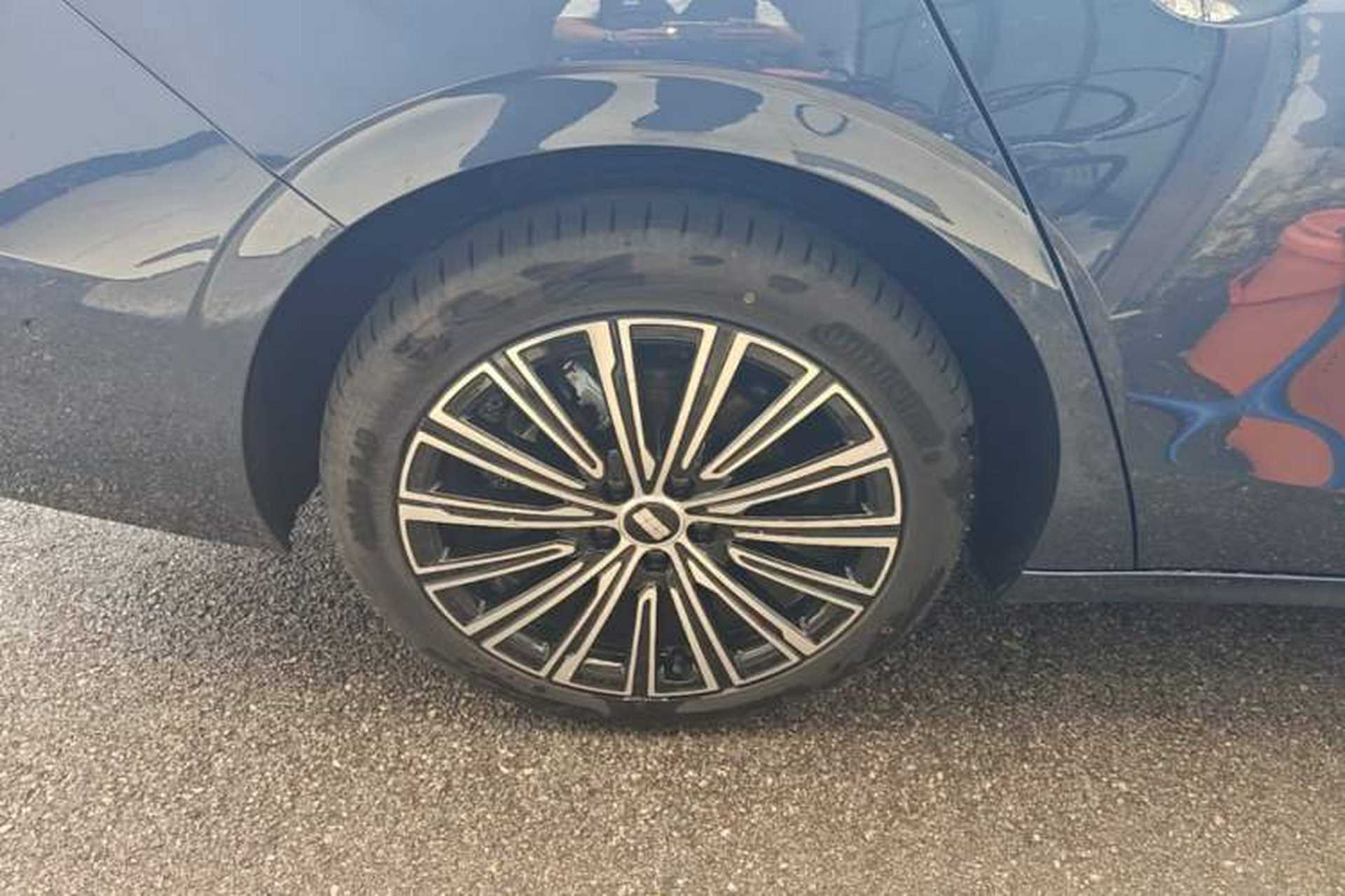 Used Geely Galaxy A7 2025 Model EM-i 150km Starship Edition Right Rear Wheel Hub