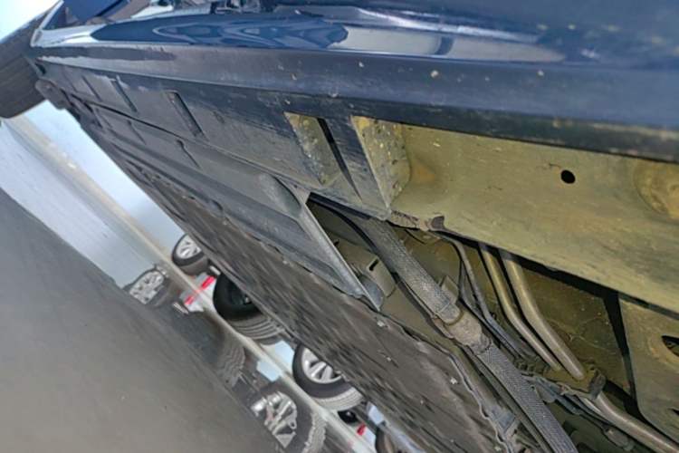 Used Geely Galaxy A7 2025 Model EM-i 150km Starship Edition Right Side Sill