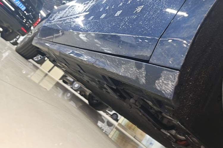 Used Geely Galaxy A7 2025 Model EM-i 150km Starship Edition Right Side Sill