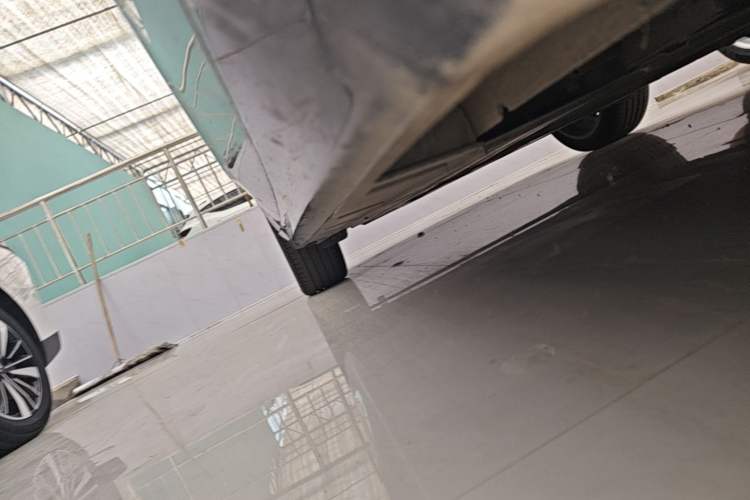 Used Geely Galaxy A7 2025 Model EM-i 150km Starship Edition Right Side Sill