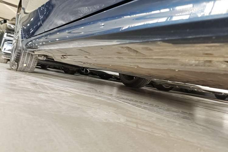 Used Geely Galaxy A7 2025 Model EM-i 150km Starship Edition Right Side Sill
