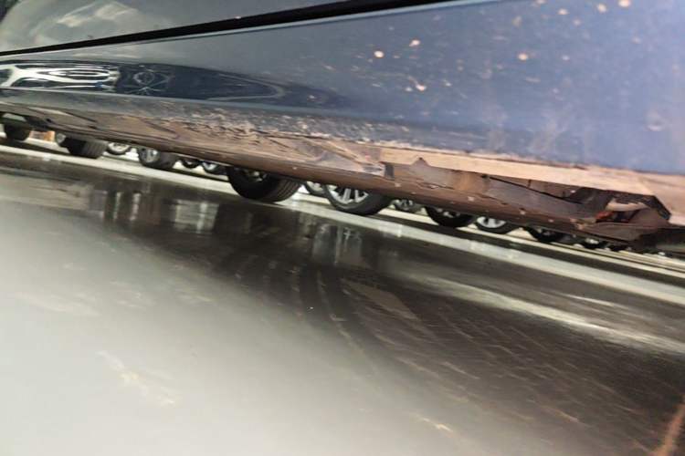 Used Geely Galaxy A7 2025 Model EM-i 150km Starship Edition Right Side Sill