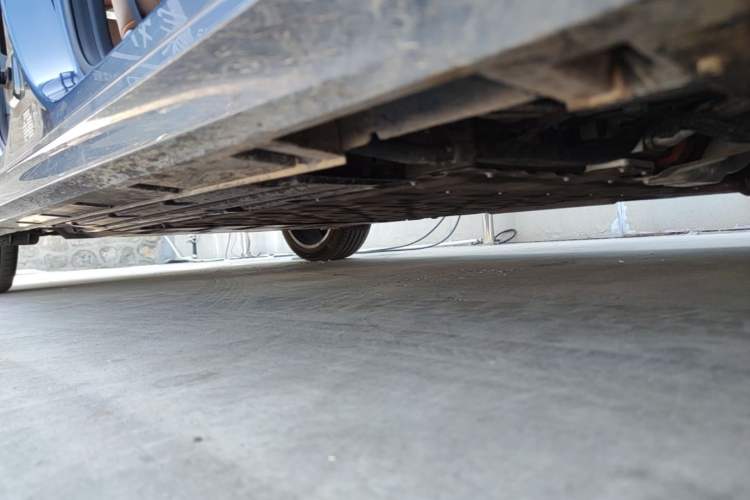 Used Geely Galaxy A7 2025 Model EM-i 150km Starship Edition Right Side Sill