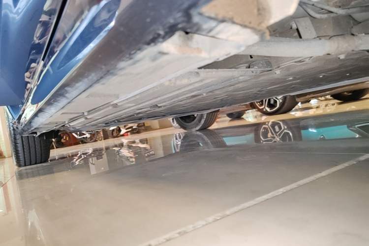 Used Geely Galaxy A7 2025 Model EM-i 150km Starship Edition Right Side Sill