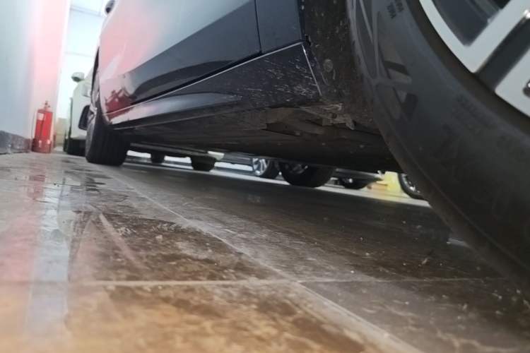 Used Geely Galaxy A7 2025 Model EM-i 150km Starship Edition Right Side Sill