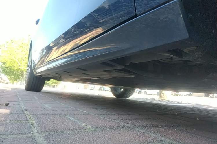 Used Geely Galaxy A7 2025 Model EM-i 150km Starship Edition Right Side Sill