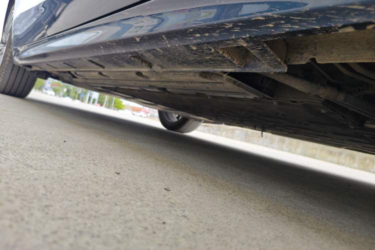 Used Geely Galaxy A7 2025 Model EM-i 150km Starship Edition Right Side Sill