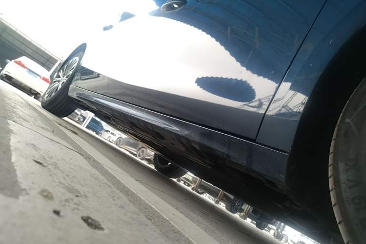 Used Geely Galaxy A7 2025 Model EM-i 150km Starship Edition Right Side Sill