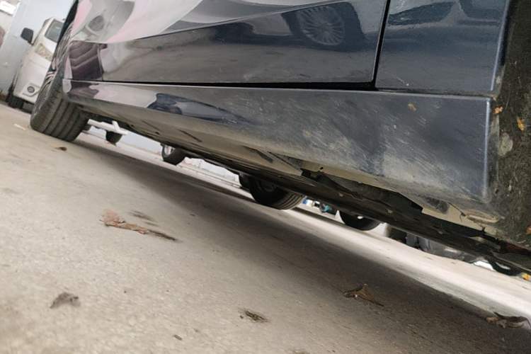 Used Geely Galaxy A7 2025 Model EM-i 150km Starship Edition Right Side Sill