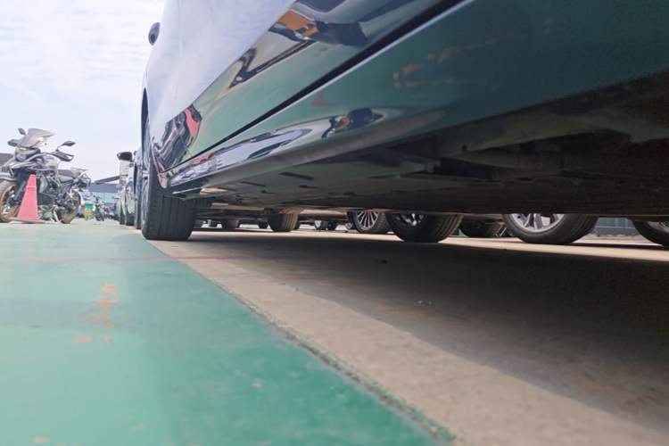 Used Geely Galaxy A7 2025 Model EM-i 150km Starship Edition Right Side Sill